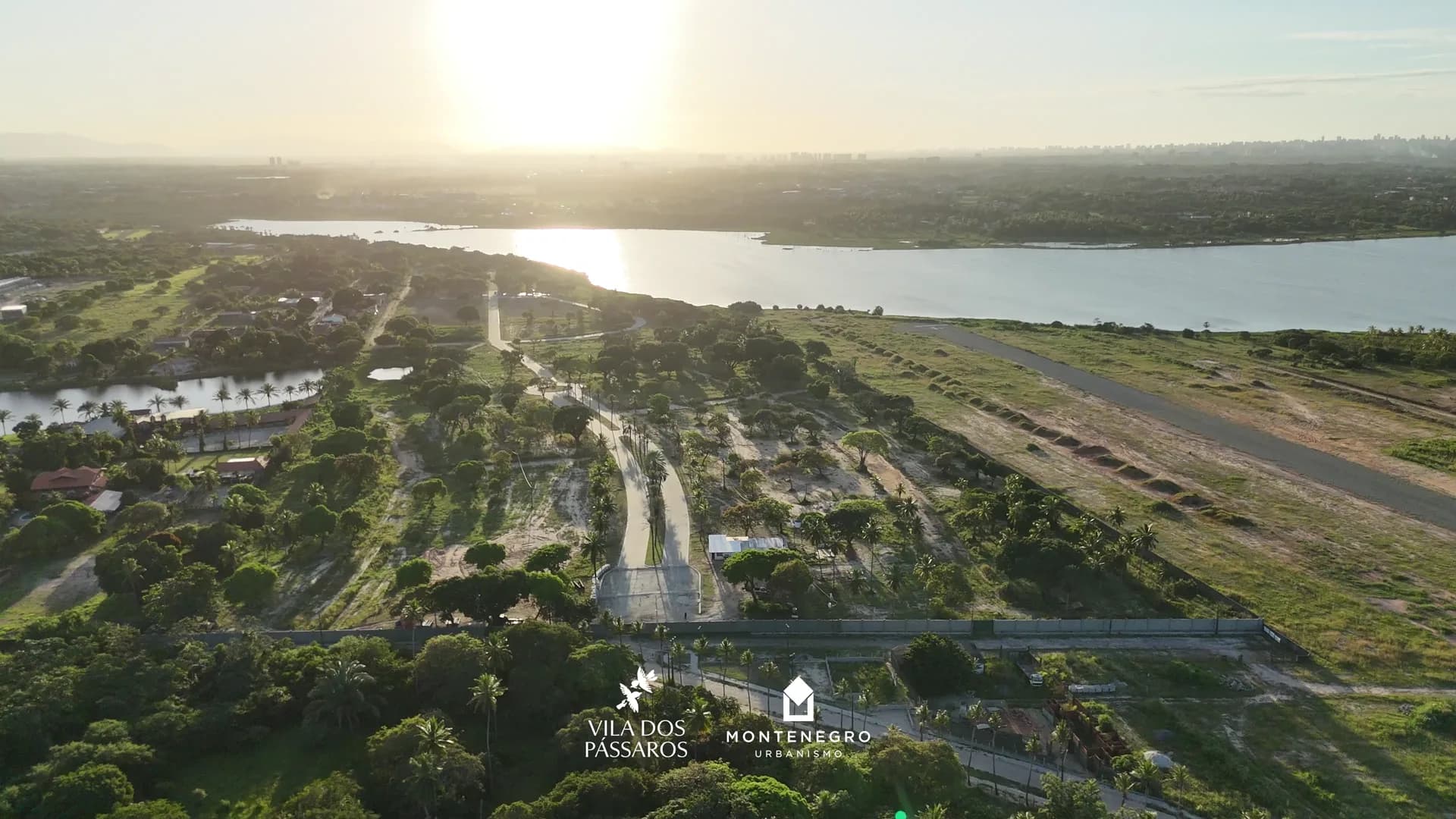 Vista aérea da Lagoa da Precabura e de sua área verde